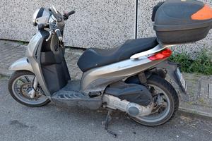 Piaggio Carnaby 300 - 2012
