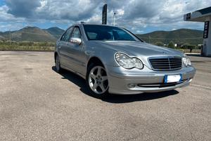 Mercedes C 220