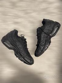Nike Air Max 95 Triple Black n.41 – Ottime