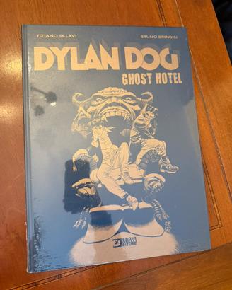 Dylan Dog “Ghost Hotel” variant limitata dorata