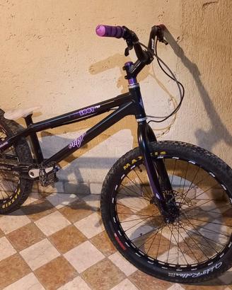 street trial Onza 24"