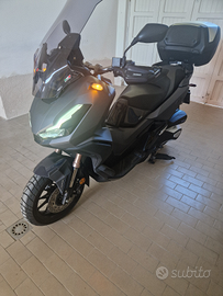 Honda ADV 350