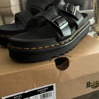 Sandali Dr.Martens