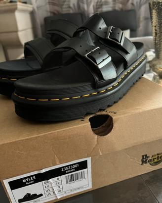Sandali Dr.Martens