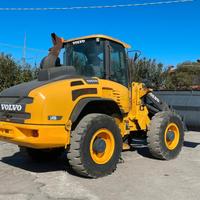 P60 Pala gommata Volvo L45G