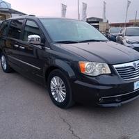 Lancia Voyager 2.8 Turbodiesel Platinum 177 CV