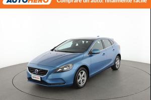 VOLVO V40 D3 Momentum