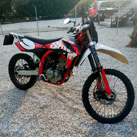 Swm rs 125r