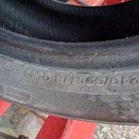 Kumho 215-55-18 estive