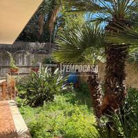 LUMINOSO TRILOCALE CON GIARDINO