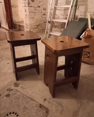 sgabelli in legno