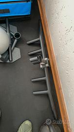 Rack,bilanciere,dischi,kettlebell,pavimentazione