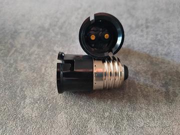 Adattatori per lampadine da E27 a B22