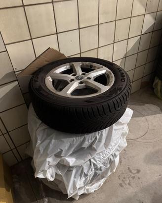 Cerchi audi + gomme  nuove 205 60 r16 invernali