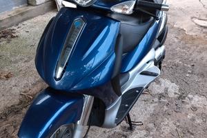 Piaggio Beverly 500