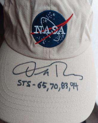 Cappellino Nasa Autografato da Astronauta Thomas
