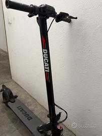 Monopattino Elettrico Ducati PRO - DA RIPARARE