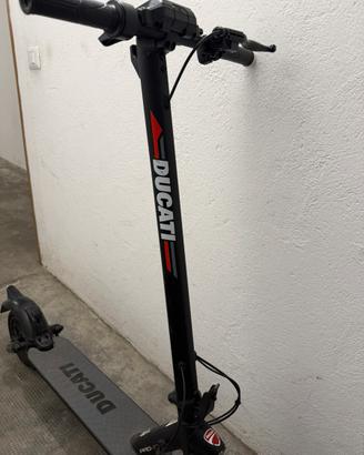 Monopattino Elettrico Ducati PRO - DA RIPARARE