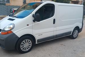 Renault traffic 3  posti 