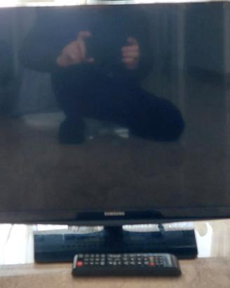 SAMSUNG Smart TV 28"