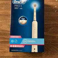 Spazzolino elettrico oral b pro 1 800