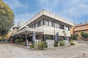 Locale Commerciale a San Lazzaro di Savena 2 local