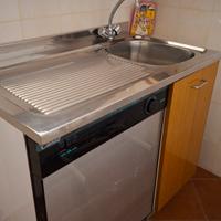 Acquaio con lavastoviglie