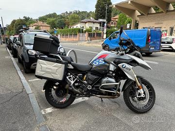 BMW R 1200 GS valigie, akrapovic, navi