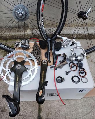 Gruppo completo campagnolo chorus 10v più ruote