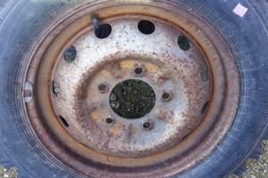 Cerchio e Gomma Lada Niva 175/82 R16