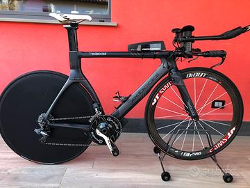 Bici crono Defa Aero Flash TT