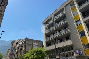 MONOLOCALE A CASTELLAMMARE DI STABIA