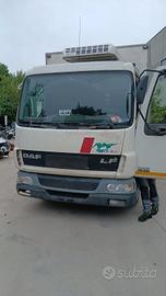 RICAMBI USATI DAF TRUKS FURGONE ISOTERMICO ANNO 20