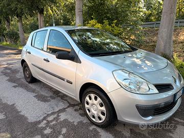 Clio renault III 2006