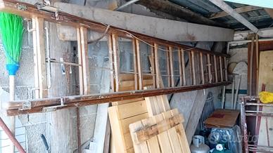 Scala allungabile 8 metri.