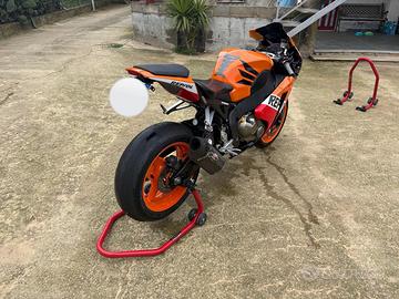 Cbr rr 1000