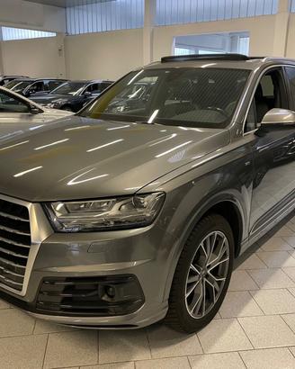 Audi Q7 3.0 TDI 272 CV quattro tip. Sport S Line T