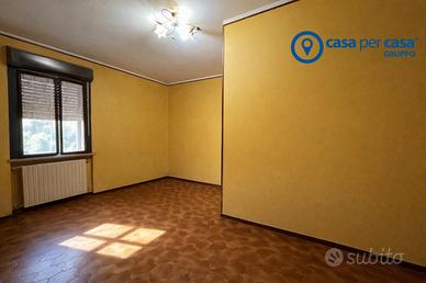 Trilocale in via Michelangelo, Ostiglia