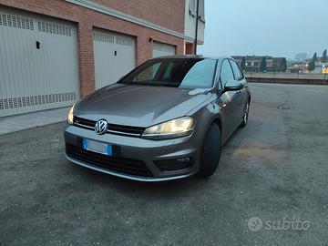 Volkswagen Golf 1.6 Tdi 110 Cv 5p. Sline
