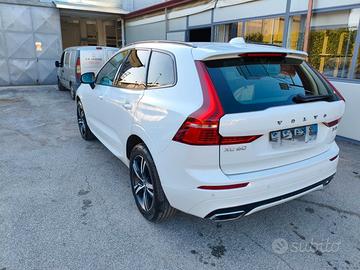Volvo XC60 B4 (d) AWD Geartronic R-design