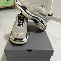 Balenciaga triple s