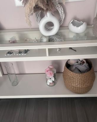 Consolle IKEA con vetro-elegante