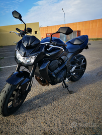 Moto Kawasaki 750 zr