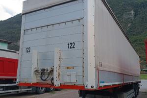 Semirimorchio centinato