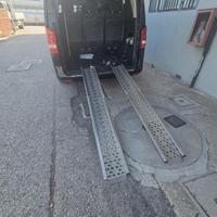 Mercedes Vito tourer adibito anche per trasporto d