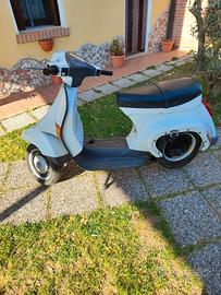 Vespa HP4