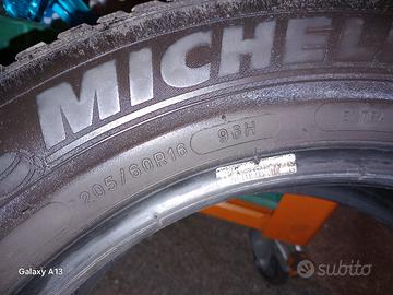 4 gomme michelin 205 60 16 invernali
