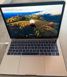 MacBook Air 13" 2019 i5