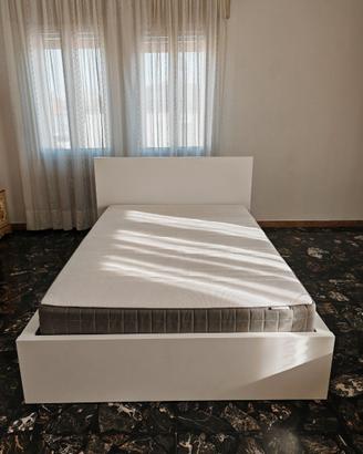 Letto MALM Ikea 140x200 + materasso HOVAG
