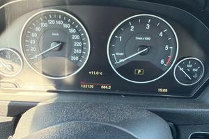 Automobile bmw 320 touring